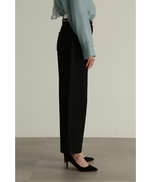 JILL STUART(ジルスチュアート)の「◆カーブデニムパンツ(デニムパンツ・レディース・ブルー/ブラック・2/4)」の6枚目の写真