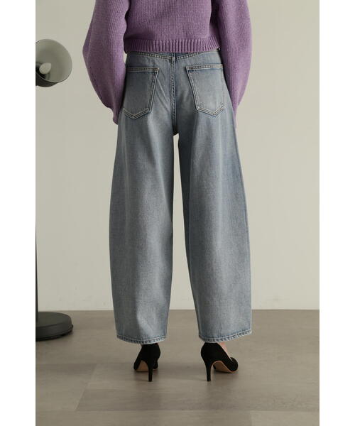 JILL STUART(ジルスチュアート)の「◆カーブデニムパンツ(デニムパンツ・レディース・ブルー/ブラック・2/4)」の22枚目の写真