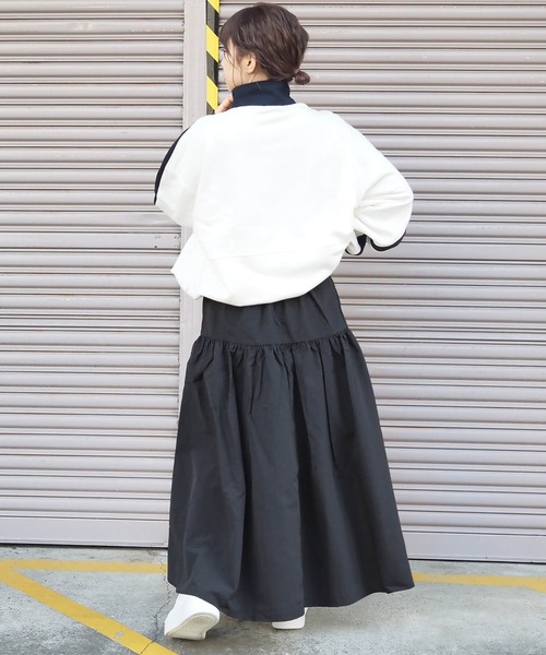 tiptop（ティップトップ）の「[ウェスト調整可能]バックル付きナイロンスカート（スカート・レディース・ブラック/チャコールグレー/オフホワイト/ブルー/ブラック系その他/ホワイト系その他・FREE）」の18枚目の写真