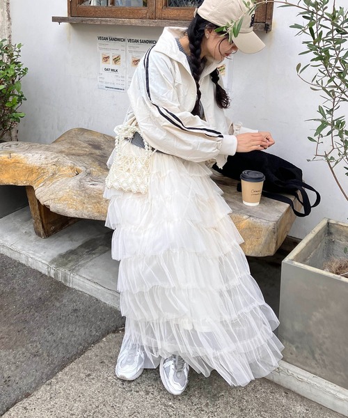 AS KNOW AS plus（アズノゥアズプラス）の「◎ナイロン サイドライン スタンドショートブルゾン（ライン、リボン）（ナイロンジャケット・レディース・アイボリー/グレー/ブラック/ピンク/ピンク系/グレー系・FREE）」の16枚目の写真