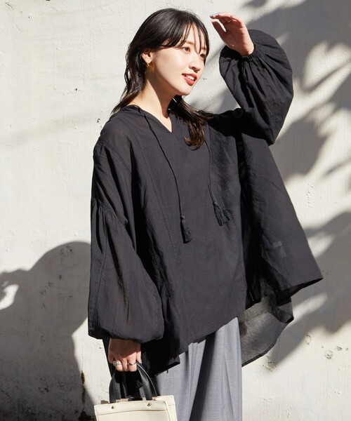 FREAK'S STORE(フリークスストア)の「WEB限定 インド ボイル スキッパー ボリューム ブラウス(シャツ/ブラウス・レディース・ブラック/オフホワイト/モカ/オレンジ/ブルーグリーン・フリ-)」の18枚目の写真