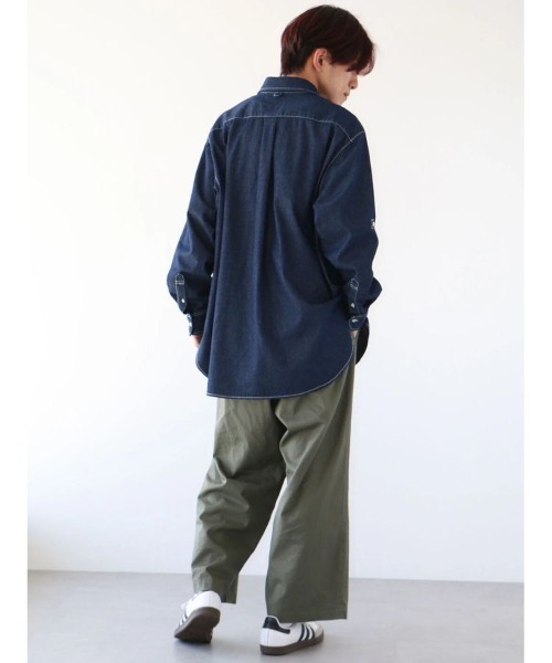 CRAFT STANDARD BOUTIQUE(クラフトスタンダードブティック)の「ハーフプラケットデニムシャツ(シャツ/ブラウス・メンズ・インディゴブルー/ダークインディゴブルー・XL/M)」の13枚目の写真