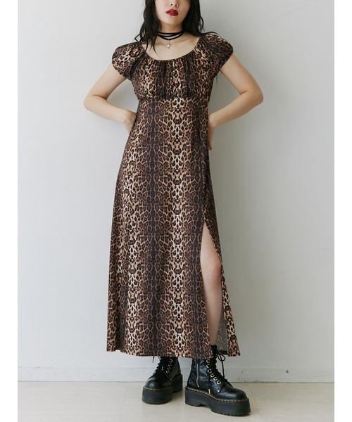 jouetie(ジュエティ)の「フレンチスリーブカットワンピース(ワンピース・レディース・ピンク/ブラウン/ブルー・MEDIUM)」の2枚目の写真