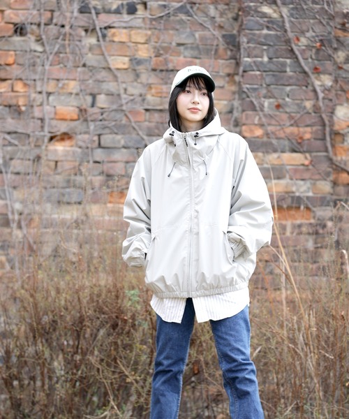 Seymour.(シーモア)の「"RIPSTOP” WATER-REPELLENT HOODED BZ(ナイロンジャケット・メンズ・グレイッシュブルー/ブラック/ベージュ/ネイビー・MEDIUM/LARGE/X-LARGE)」の7枚目の写真