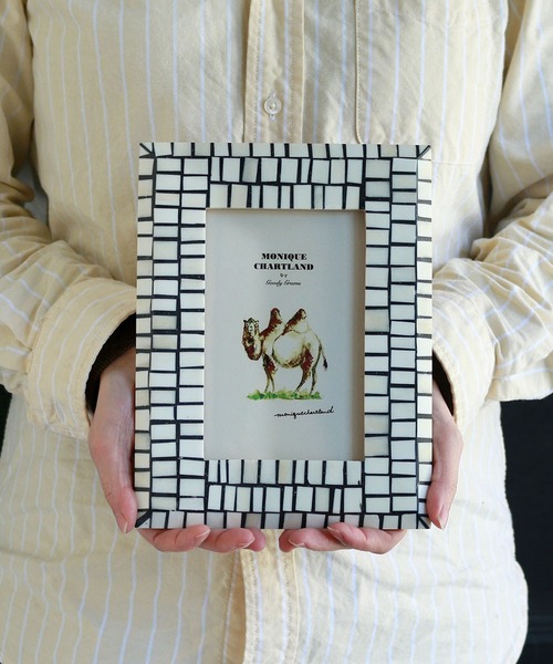 モニークチャートランドバイグッディグラムス フォトフレーム 写真立て ベージュ PHOTO FRAME AMUL（フォトフレーム）｜MONIQUE CHARTLAND by GOODY