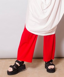 コクーンタックパンツ
