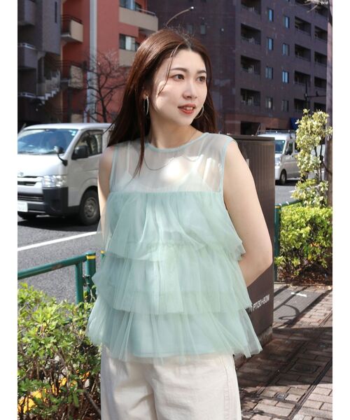 Ungrid(アングリッド)の「チュールシアーフリルブラウス(シャツ/ブラウス・レディース・オフホワイト/ブラック/グリーン・FREE)」の13枚目の写真