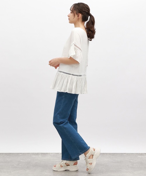 LAKOLE(ラコレ)の「ハシゴレースチュニック / 115147(チュニック・レディース・オフホワイト/ブラック/サックスブルー・SMALL/MEDIUM)」の8枚目の写真