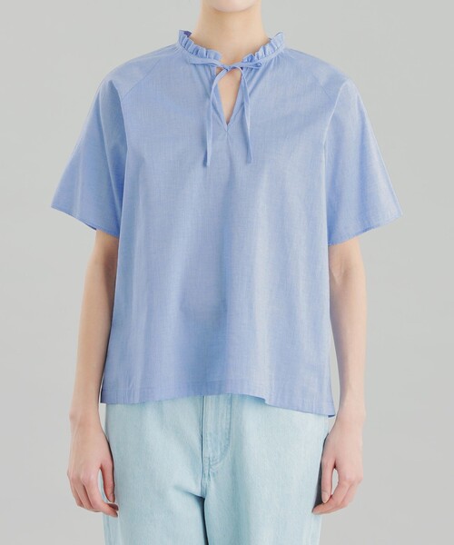 MACKINTOSH PHILOSOPHY(マッキントッシュ フィロソフィー)の「GREY LABEL スタンドカラーフリルブラウス(シャツ/ブラウス・レディース・ホワイト/ブルー系その他4・2)」の3枚目の写真