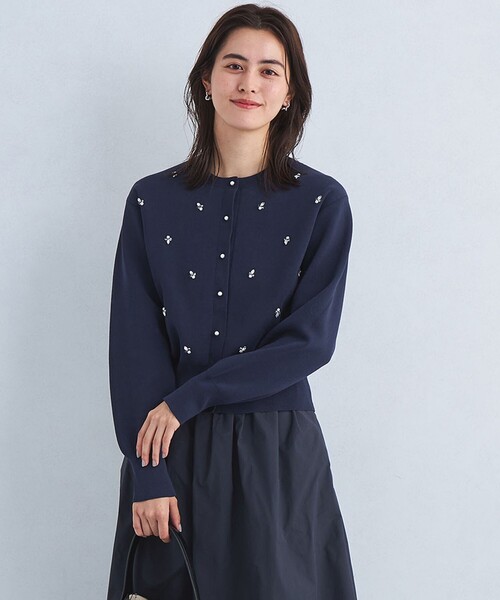 green label relaxing（グリーンレーベルリラクシング）の「ドットビジュー ニット カーディガン -ウォッシャブル-（カーディガン/ボレロ・レディース・ホワイト/ネイビー/ケリー/ダークグレー・FREE）」の4枚目の写真