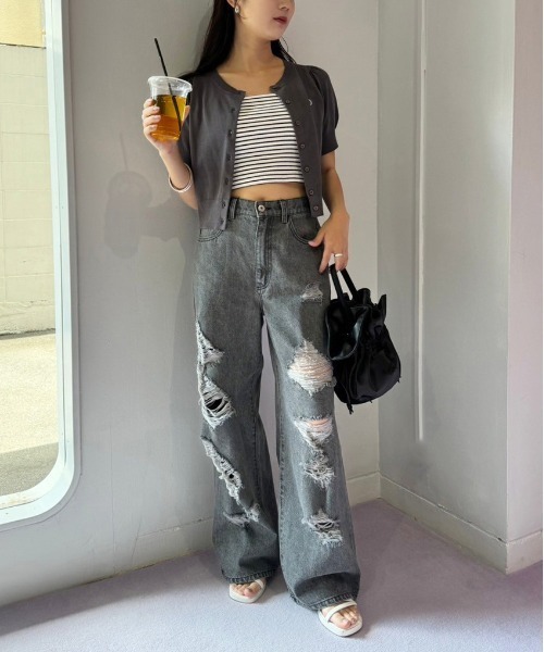 one after another NICE CLAUP（ワンアフターアナザーナイスクラップ）の「ワンポイントロゴ/サマーニットカーディガン（カーディガン/ボレロ・レディース・イエロー/チャコールグレー/オフホワイト/サックスブルー/ホワイト×ブラック/ピンク・FREE）」の16枚目の写真