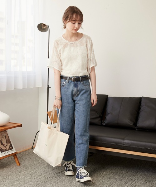 ANGIE(アンジー)の「裾 フリンジ ストレート デニム パンツ(デニムパンツ・レディース・ブラック/ブルー/ネイビー・SMALL/MEDIUM/LARGE)」の8枚目の写真