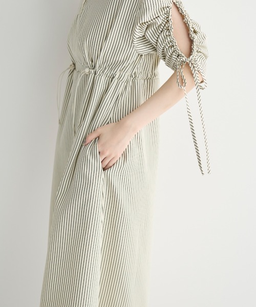 MERLOT(メルロー)の「2wayドロストシャツワンピース(シャツワンピース・レディース・ベージュ/ライトブルー・FREE)」の9枚目の写真