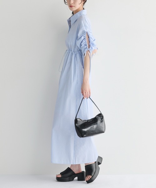 MERLOT(メルロー)の「2wayドロストシャツワンピース(シャツワンピース・レディース・ベージュ/ライトブルー・FREE)」の13枚目の写真