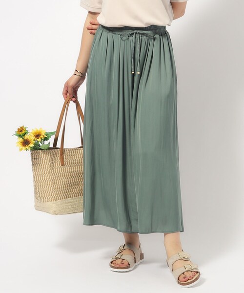 セール】【無理せずキレイ】ロングシーズン活躍 サテンフレア