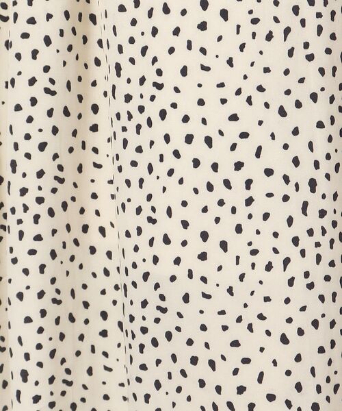 DRESKIP（ドレスキップ）の「◆【無理せずキレイ】ロングシーズン活躍 サテンフレア ワイドスカーチョ（その他パンツ・レディース・ブラック系5/グリーン/ライトグレー/チャコールグレー/ホワイト系8・03/02/04）」の13枚目の写真