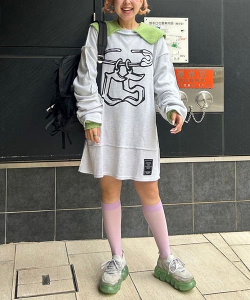 Candy Stripper（キャンディストリッパー）の「SAFETY PIN WAFFLE トップス（Tシャツ/カットソー・レディース・オフホワイト/ヘザーグレー/ブラック・2）」の3枚目の写真