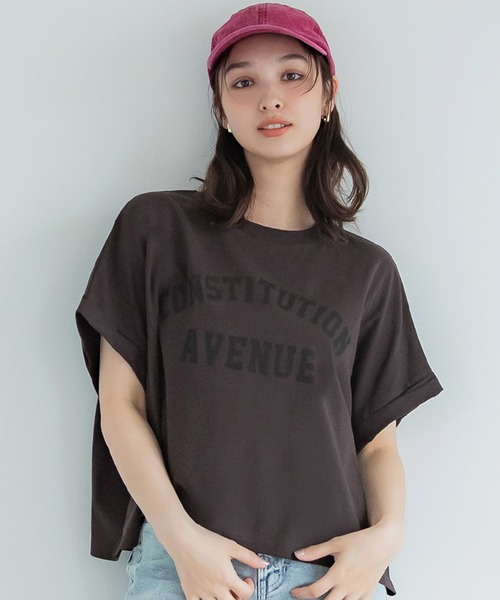 coca(coca)(コカ)の「袖ロールアップロゴTシャツ(Tシャツ/カットソー・レディース・グレー/ホワイト/カーキ/ライトベージュ/その他1/ベージュ/ブラウン/ライトグレー/ネイビー/ライトピンク/チャコール/ワイン/ピンク/ブラック/ダークブルー・L/M/S)」の6枚目の写真