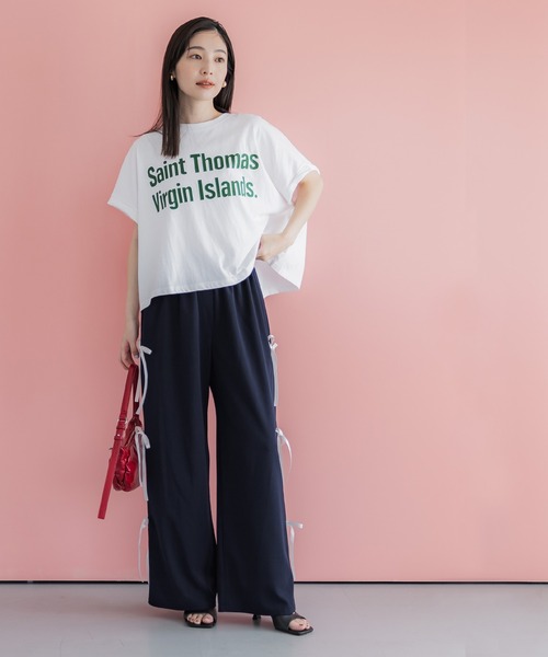 coca(coca)(コカ)の「袖ロールアップロゴTシャツ(Tシャツ/カットソー・レディース・グレー/ホワイト/カーキ/ライトベージュ/その他1/ベージュ/ブラウン/ライトグレー/ネイビー/ライトピンク/チャコール/ワイン/ピンク/ブラック/ダークブルー・L/M/S)」の17枚目の写真