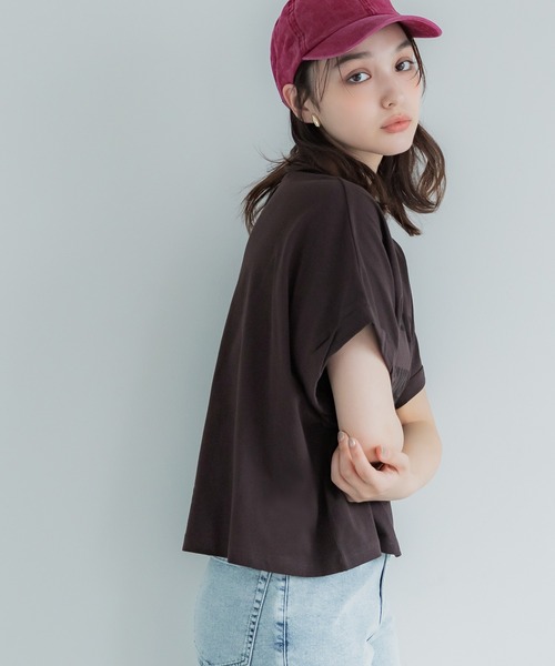coca(coca)(コカ)の「袖ロールアップロゴTシャツ(Tシャツ/カットソー・レディース・グレー/ホワイト/カーキ/ライトベージュ/その他1/ベージュ/ブラウン/ライトグレー/ネイビー/ライトピンク/チャコール/ワイン/ピンク/ブラック/ダークブルー・L/M/S)」の22枚目の写真