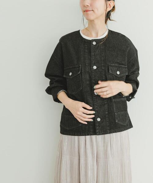 ITEMS URBANRESEARCH（アイテムズ アーバンリサーチ）の「デニムノーカラージャケット（デニムジャケット・レディース・ブラック/インディゴブルー・FREE）」の2枚目の写真