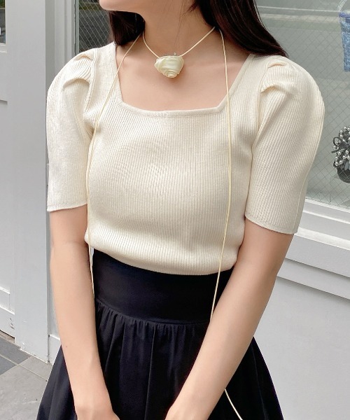 INGNI（イング）の「コサージュチョーカー付／スクエアネックパフスリーブニット（ニット/セーター・レディース・ブルー/アイボリー/ブラック・M）」の9枚目の写真