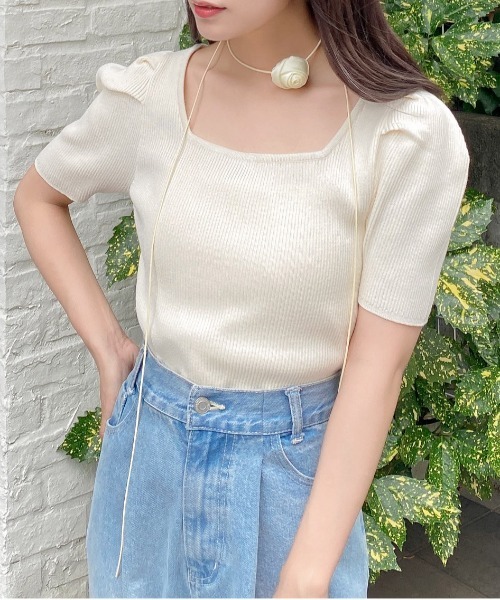 INGNI（イング）の「コサージュチョーカー付／スクエアネックパフスリーブニット（ニット/セーター・レディース・ブルー/アイボリー/ブラック・M）」の18枚目の写真