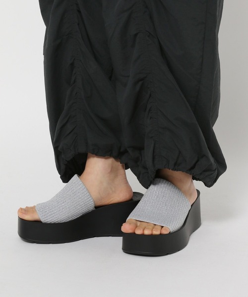 LOWRYS FARM（ローリーズファーム）の「シャーリングカーゴＰ 115248（カーゴパンツ・レディース・グレー/ブラック/アイボリー・FREE）」の9枚目の写真