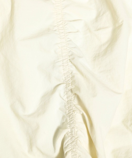 LOWRYS FARM（ローリーズファーム）の「シャーリングカーゴＰ 115248（カーゴパンツ・レディース・グレー/ブラック/アイボリー・FREE）」の13枚目の写真