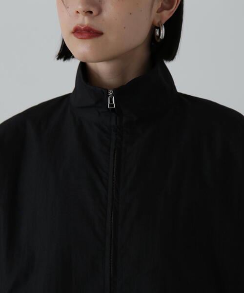 N.(N. Natural Beauty Basic)(エヌエヌナチュラルビューティーベーシック)の「◆ライトナイロンブルゾン(ブルゾン・レディース・ベージュ/ブラック・MEDIUM)」の11枚目の写真