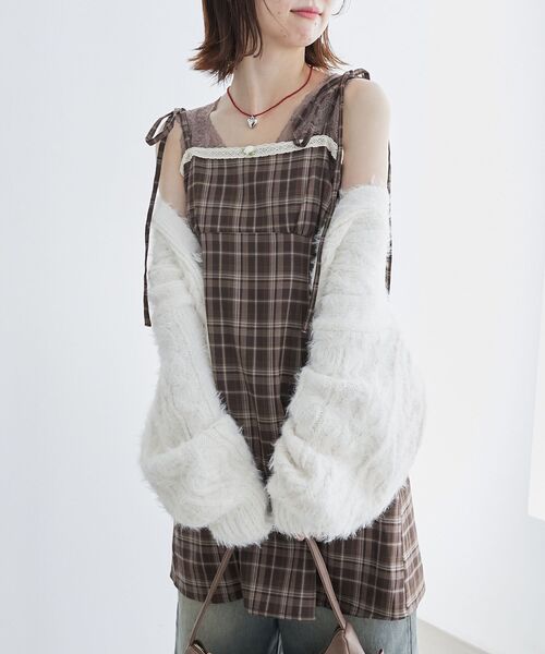 MAJESTIC LEGON（マジェスティックレゴン）の「レースクロスタンク（タンクトップ・レディース・アイボリー/オフホワイト/モカ/ブラック・MEDIUM）」の14枚目の写真