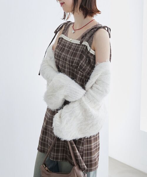 MAJESTIC LEGON（マジェスティックレゴン）の「レースクロスタンク（タンクトップ・レディース・アイボリー/オフホワイト/モカ/ブラック・MEDIUM）」の15枚目の写真