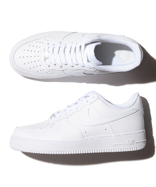 NIKE(ナイキ)の「NIKE / AIRFORCE 1(スニーカー・メンズ・ホワイト・26.0cm/27.0cm/26.5cm/28.0cm/28.5cm/27.5cm)」の1枚目の写真