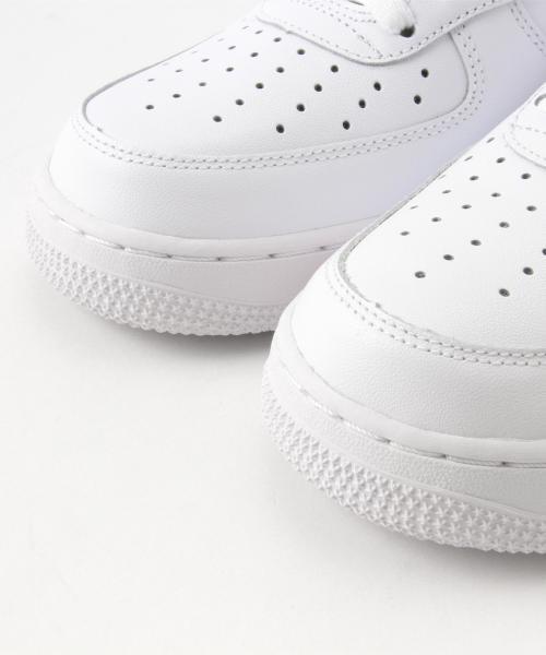 NIKE(ナイキ)の「NIKE / AIRFORCE 1(スニーカー・メンズ・ホワイト・26.0cm/27.0cm/26.5cm/28.0cm/28.5cm/27.5cm)」の3枚目の写真