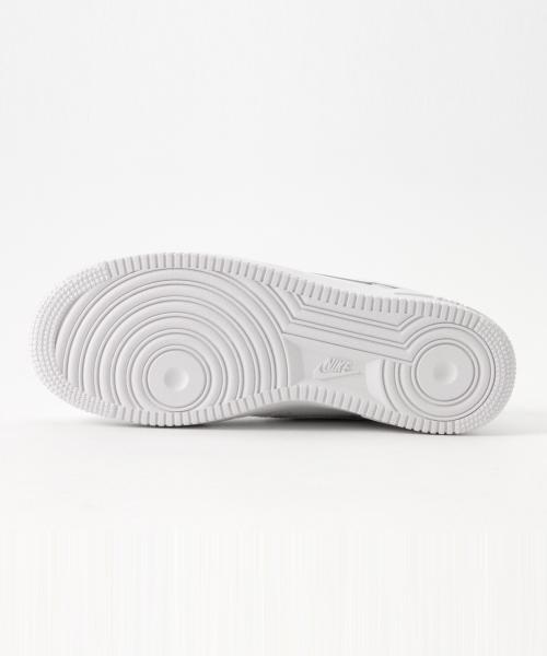NIKE(ナイキ)の「NIKE / AIRFORCE 1(スニーカー・メンズ・ホワイト・26.0cm/27.0cm/26.5cm/28.0cm/28.5cm/27.5cm)」の5枚目の写真