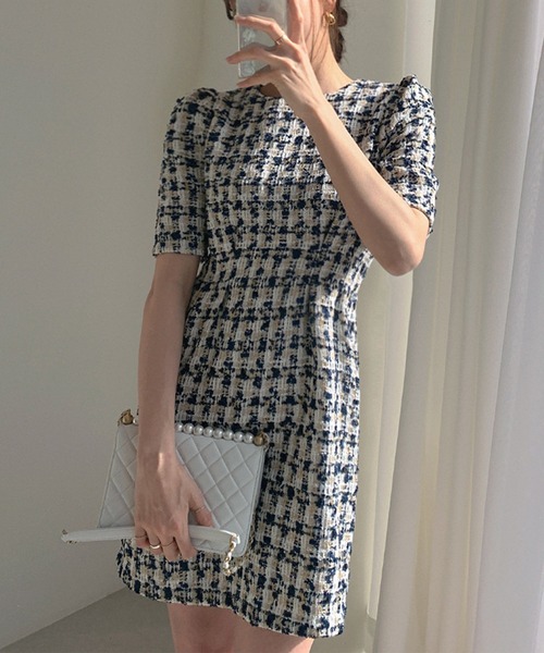 IRADOWL(アイラドール)の「チェック柄ハーフリーブミニワンピース(ワンピース・レディース・ブラック/ベージュ・SMALL/MEDIUM)」の1枚目の写真