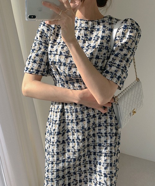 IRADOWL(アイラドール)の「チェック柄ハーフリーブミニワンピース(ワンピース・レディース・ブラック/ベージュ・SMALL/MEDIUM)」の3枚目の写真