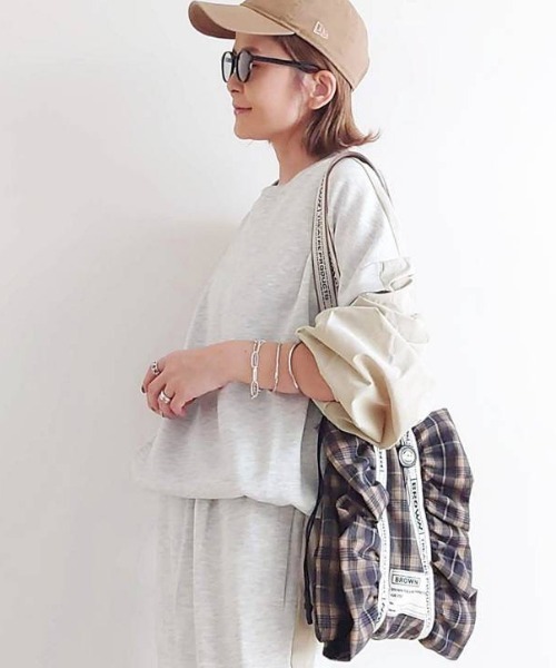 notch.（ノッチ）の「【 notch. by yui 】異素材切り替えスウェット（スウェット・レディース・オフホワイト/グレー/ブラック/ネイビー・M）」の5枚目の写真