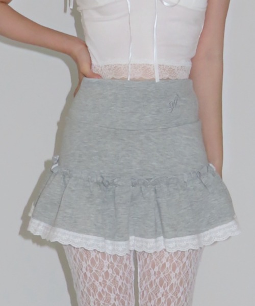 MAINLYTRULY（メインリィトゥルリィ）の「レース スウェット ミニスカート（スカート・レディース・グレー・M）」の3枚目の写真