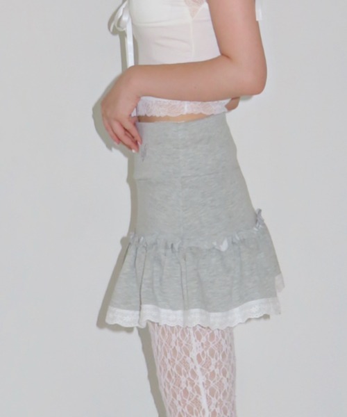 MAINLYTRULY（メインリィトゥルリィ）の「レース スウェット ミニスカート（スカート・レディース・グレー・M）」の4枚目の写真