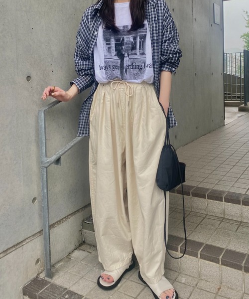 ISOOK（アイスー）の「チェックルーズシャツ(kiharu select) / チェックシャツ シアーシャツ シアートップス シースルー メンズライク 長袖（シャツ/ブラウス・レディース・アイボリー/ネイビー・FREE）」の21枚目の写真