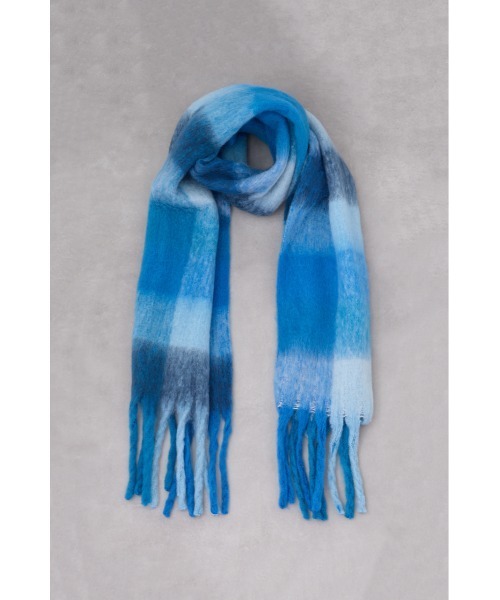 AZUL by moussy（アズールバイマウジー）の「フラッフィーストール（ストール/ショール・レディース・マルチ/アイボリー/ブルー系その他/レッド・FREE）」の14枚目の写真