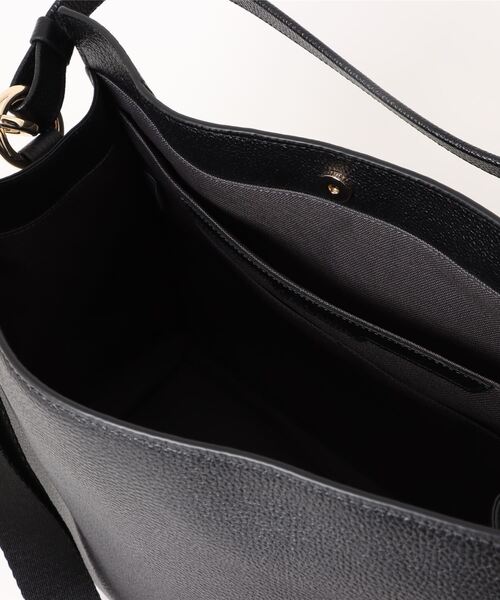 COLE HAAN(コールハーン)の「キャリーオールショルダーバッグ womens(ショルダーバッグ・レディース・ブラック・OSFA)」の4枚目の写真