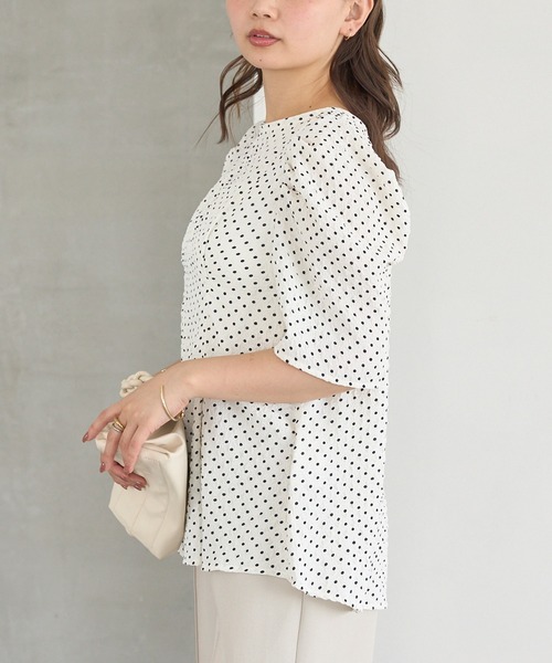 LAVEANGE（ラビアンジェ）の「【洗える】ドットウエストタックブラウス（シャツ/ブラウス・レディース・オフホワイト/ブラック・M/LL/3L/4L/5L）」の6枚目の写真