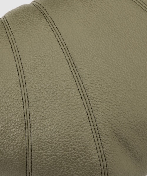 LEMAIRE（ルメール）の「MEDIUM CROISSANT BAG（ショルダーバッグ・メンズ・ブラック/ブラウン系その他/カーキ・ONE SIZE）」の12枚目の写真
