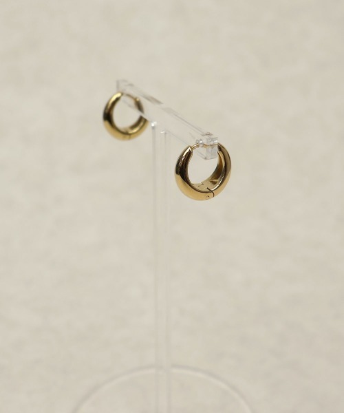 CEMONEMO(セモネモ)の「【金属アレルギー対応】 ドロップフープピアス / サージカルステンレス316L(ピアス(両耳用)・レディース・シルバー/ゴールド・16/14)」の5枚目の写真