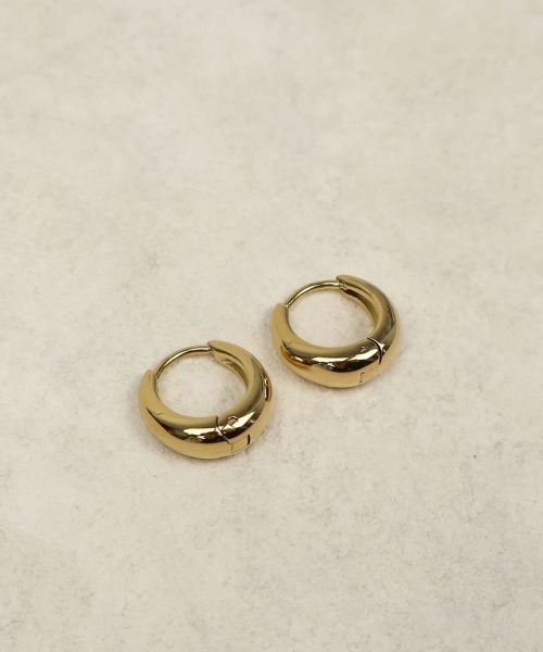 CEMONEMO(セモネモ)の「【金属アレルギー対応】 ドロップフープピアス / サージカルステンレス316L(ピアス(両耳用)・レディース・シルバー/ゴールド・16/14)」の16枚目の写真