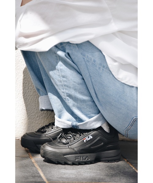 FILA(フィラ)の「DISRUPTOR 2(スニーカー・レディース・ホワイト/ブラック・23.0cm/23.5cm/22.5cm/27.5cm/28.0cm/27.0cm/26.0cm/26.5cm/24.0cm/24.5cm/25.0cm/25.5cm)」の2枚目の写真