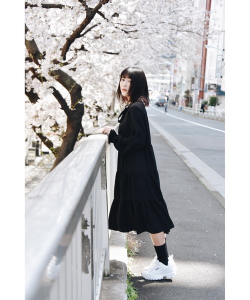 FILA(フィラ)の「DISRUPTOR 2(スニーカー・レディース・ホワイト/ブラック・23.0cm/23.5cm/22.5cm/27.5cm/28.0cm/27.0cm/26.0cm/26.5cm/24.0cm/24.5cm/25.0cm/25.5cm)」の21枚目の写真