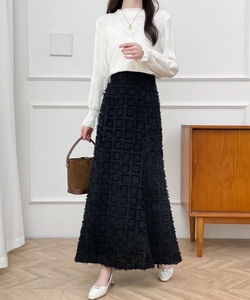 emi+（エミプラス）の「ハイウエストフリンジジャカードマーメイドスカート（スカート・レディース・ベージュ/ブラック・M/L/XL）」の6枚目の写真